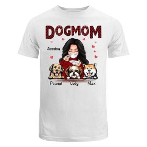 T-Shirt Dog Mom Red Patterned Personalized Shirt Classic Tee / White Classic Tee / S