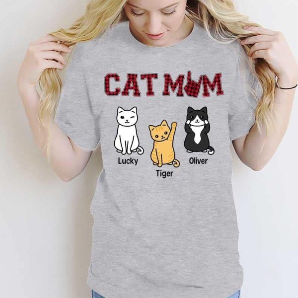 T-shirts Cat Mom Red Plaid Sitting Cat Personalized Shirt